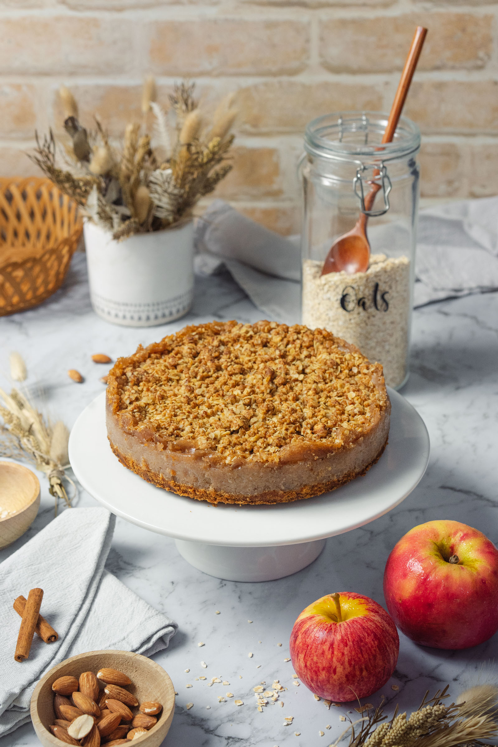 Apple Custard Crumble Cake